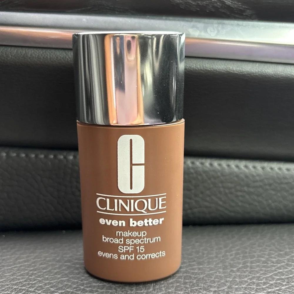 Clinique Even Better Makeup Broad Spectrum SPF 15 WN 125 Mahogany D 1 FL. OZ NEW